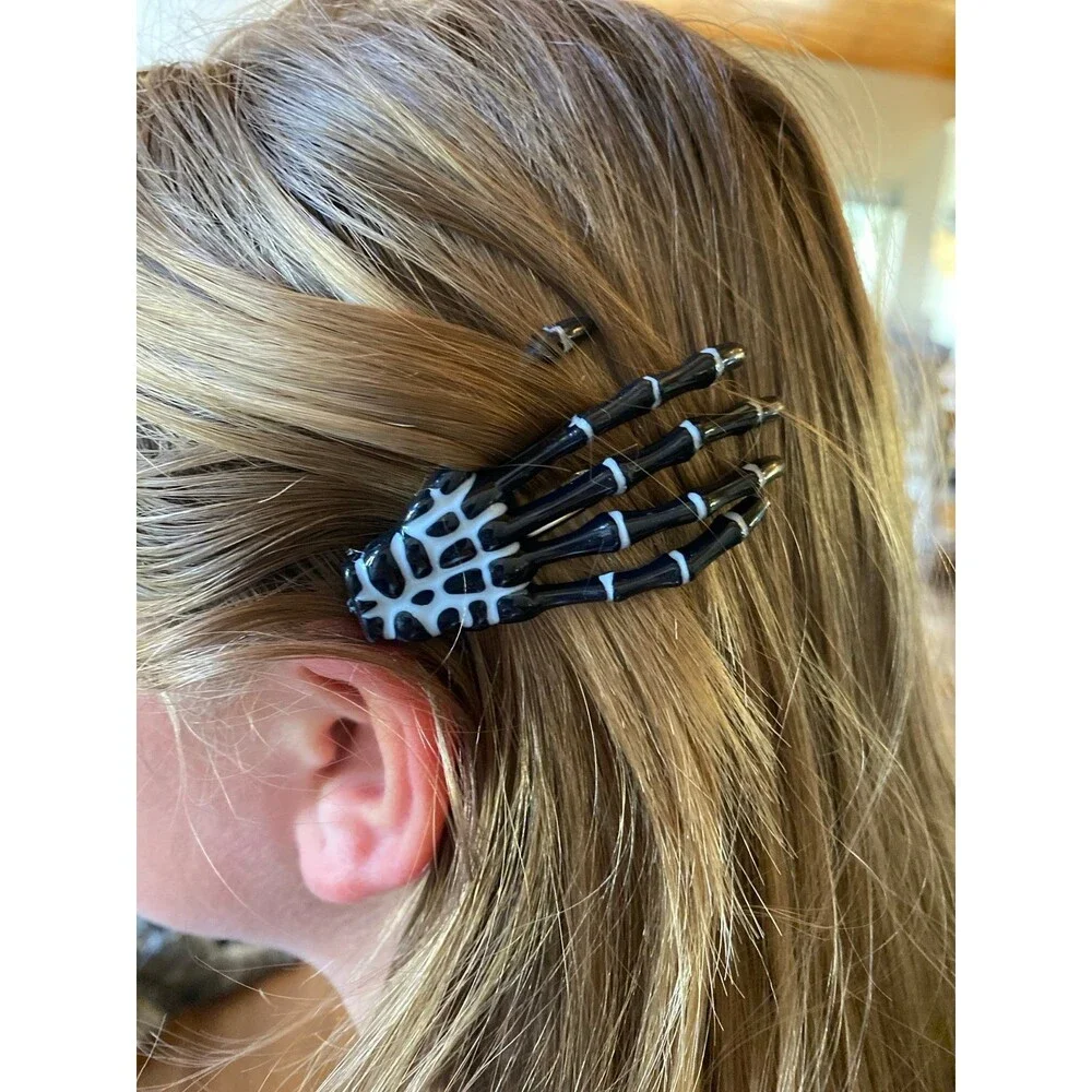 Skeleton Hands Pair‎ Hair Clips Barrettes Goth Skull Halloween Witch Ghost Scary